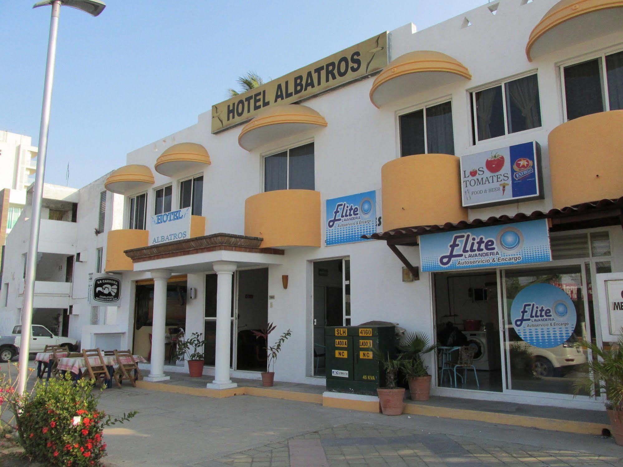 Hotel Albatros Manzanillo Bagian luar foto