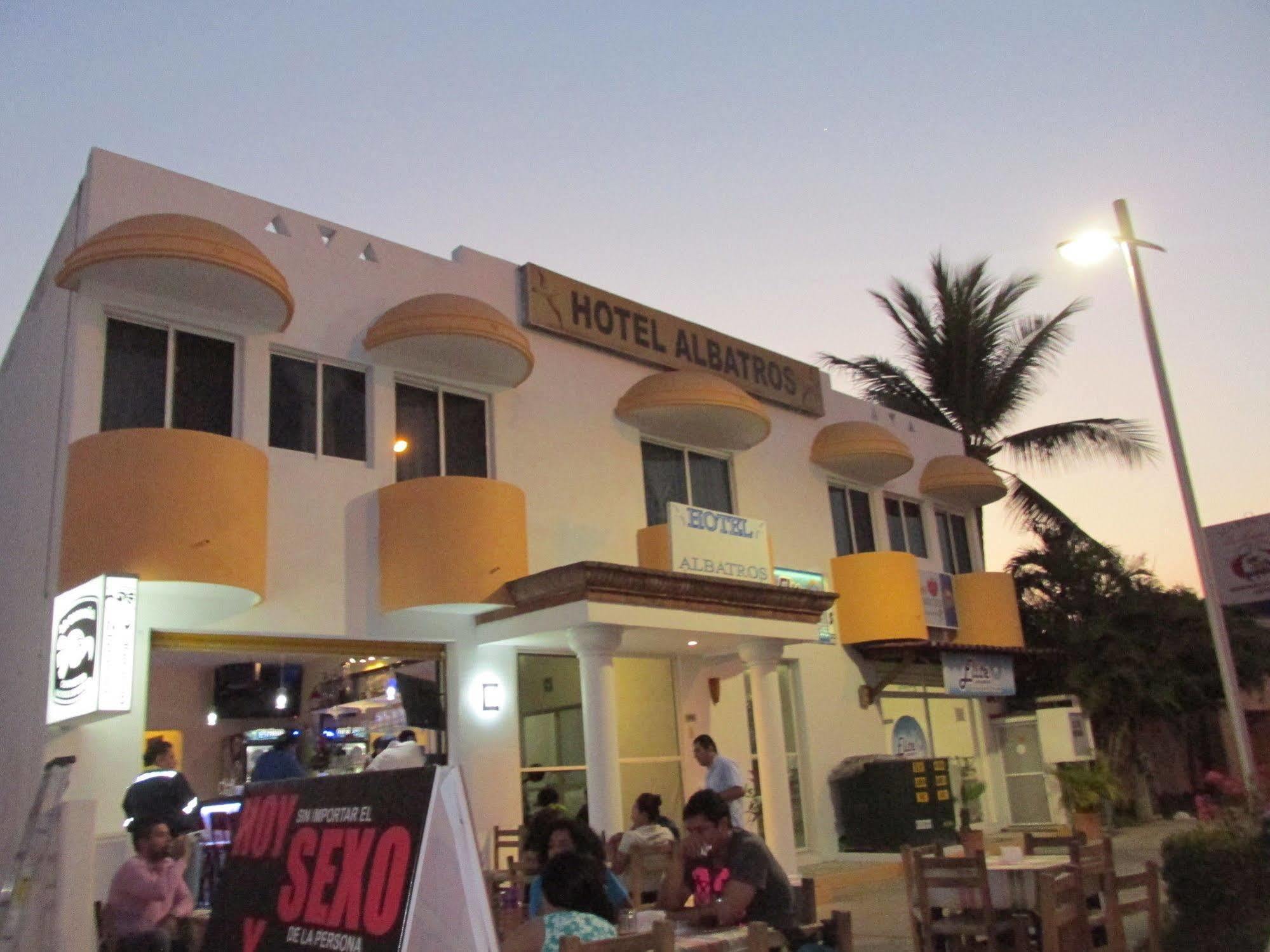 Hotel Albatros Manzanillo Bagian luar foto