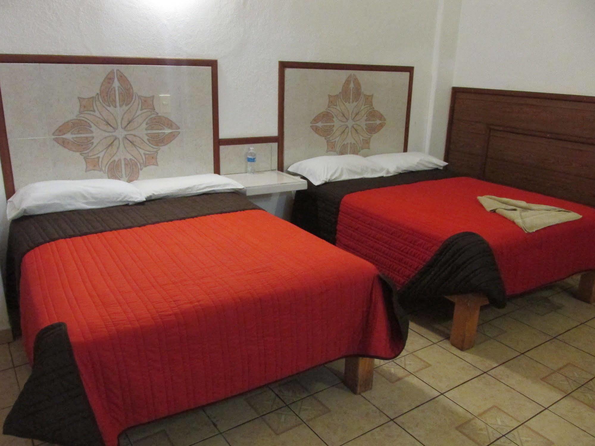 Hotel Albatros Manzanillo Bagian luar foto
