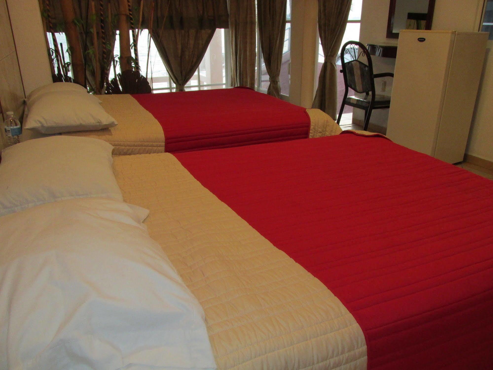 Hotel Albatros Manzanillo Bagian luar foto